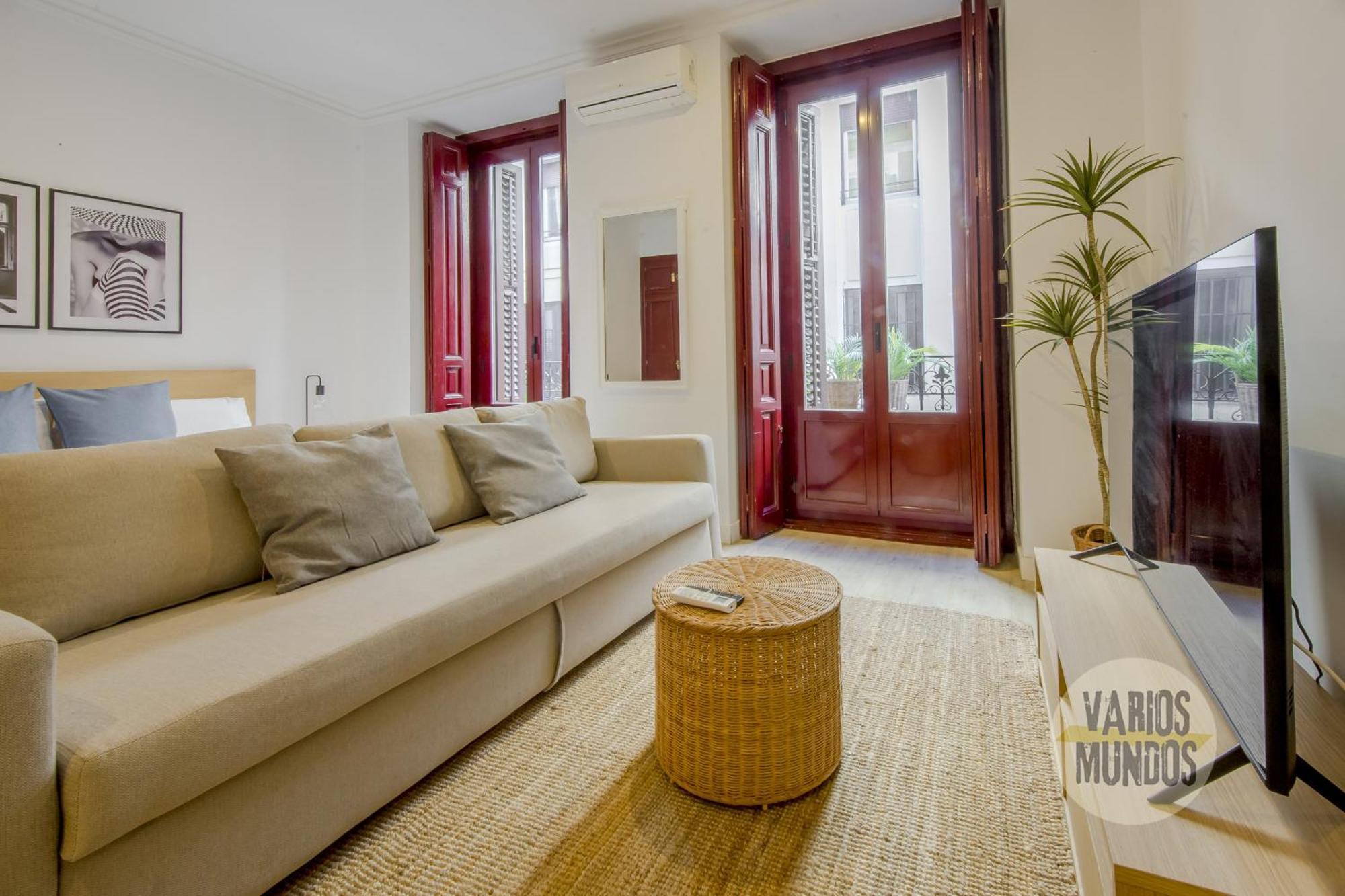 Beautiful Loft 3pax En Huertas-cortes Apartment Madrid