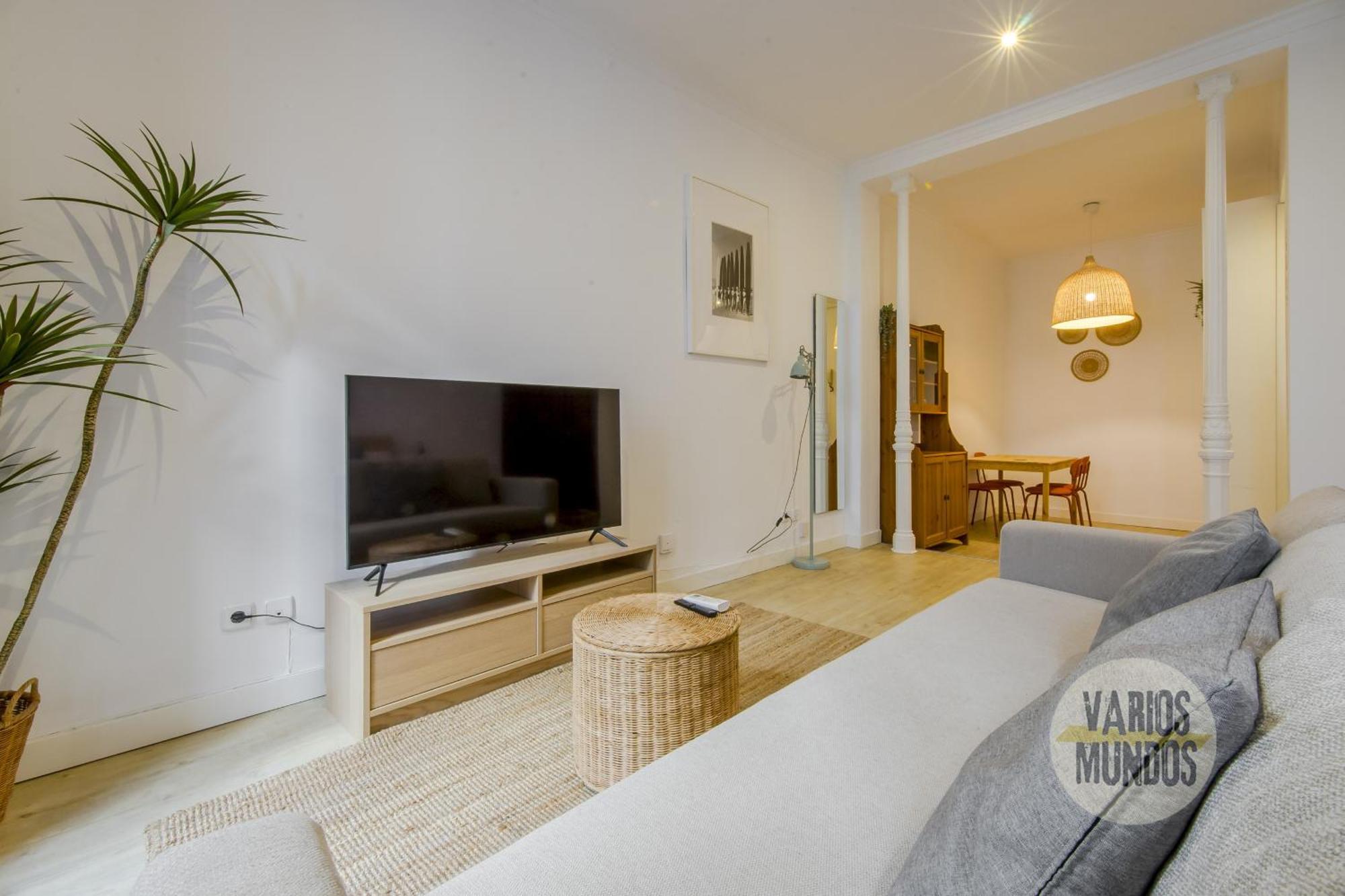 Beautiful Loft 3pax En Huertas-cortes