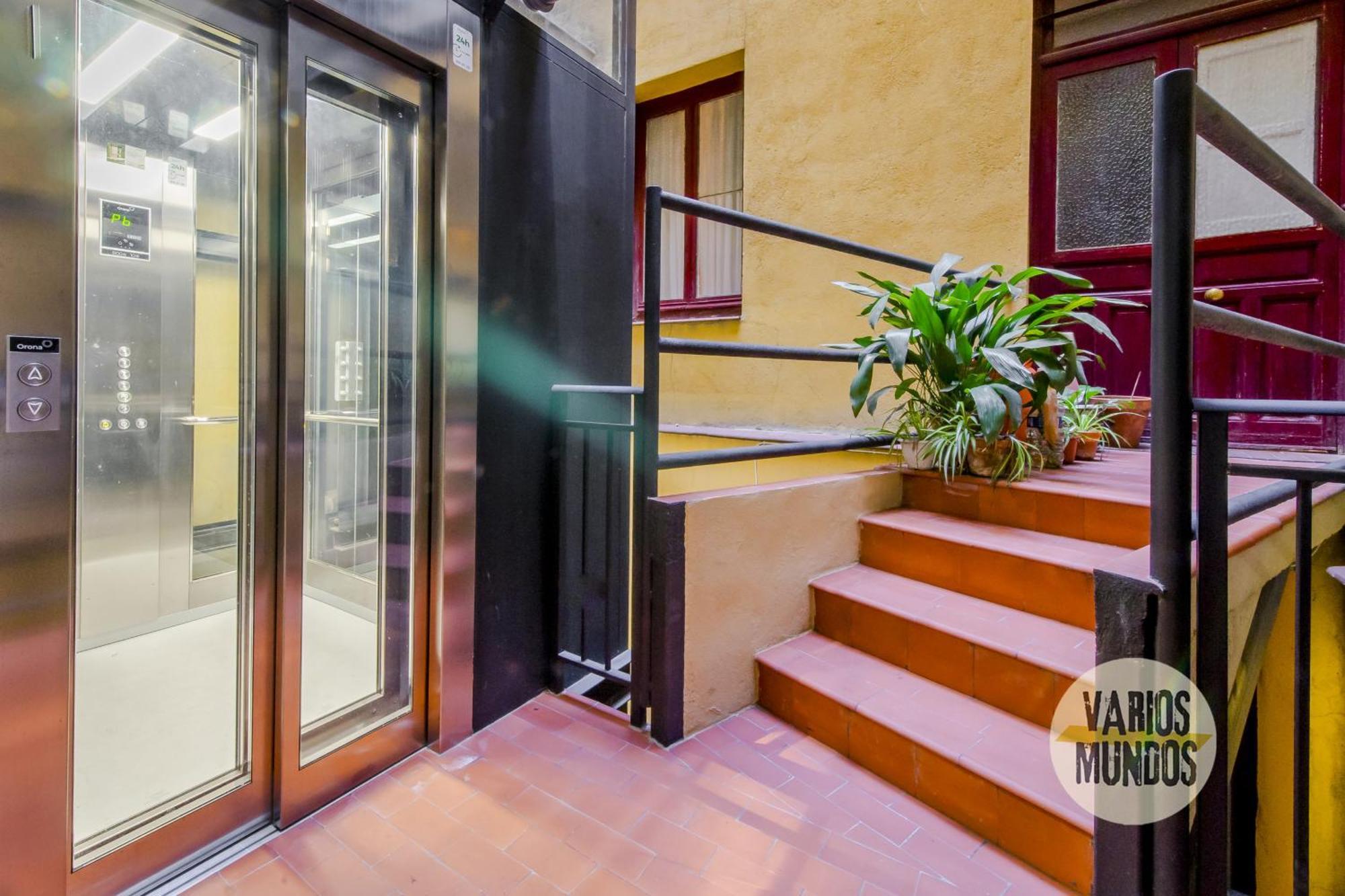 Beautiful Loft 3pax En Huertas-cortes