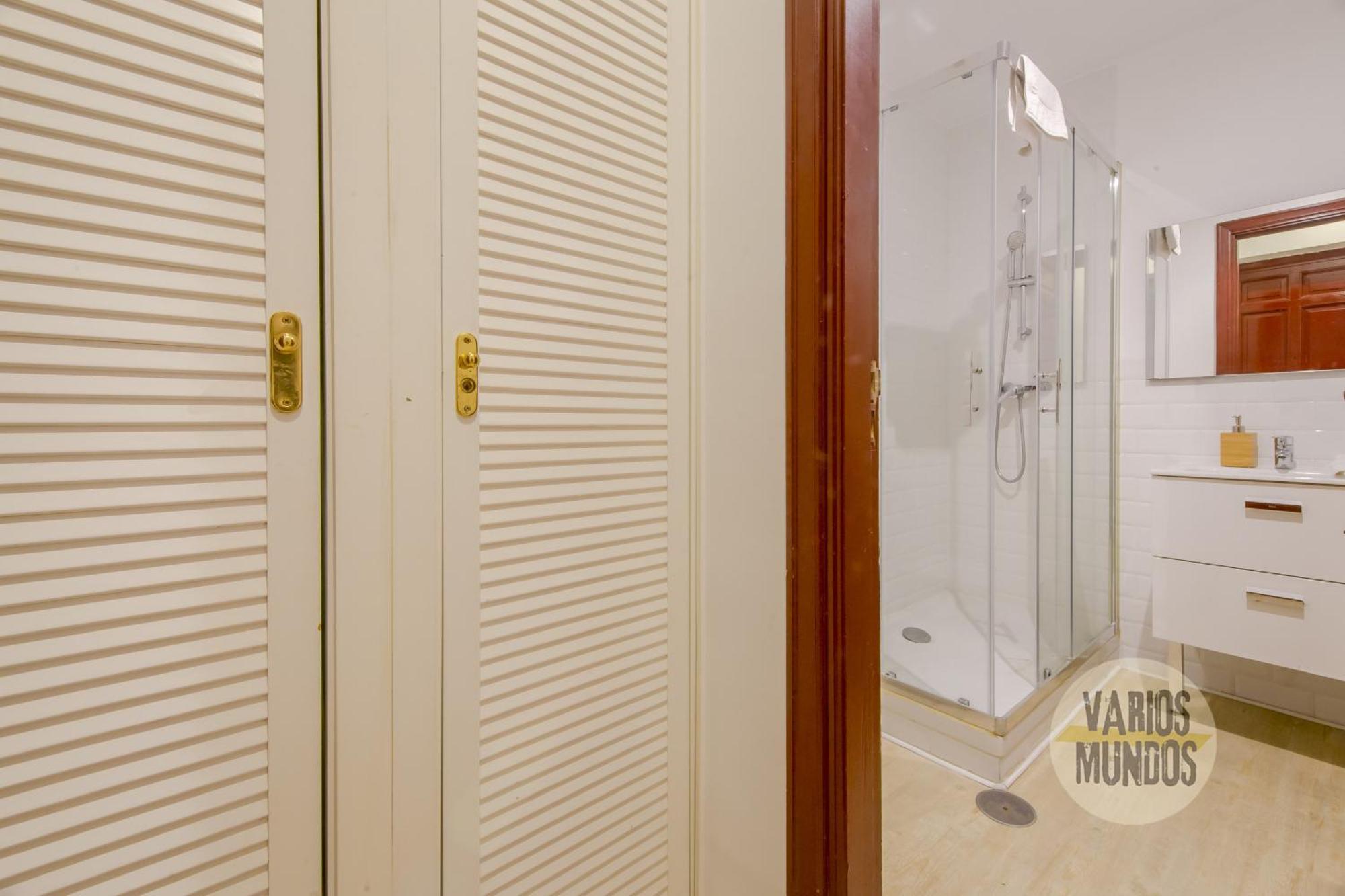 Beautiful Loft 3pax En Huertas-cortes Apartment