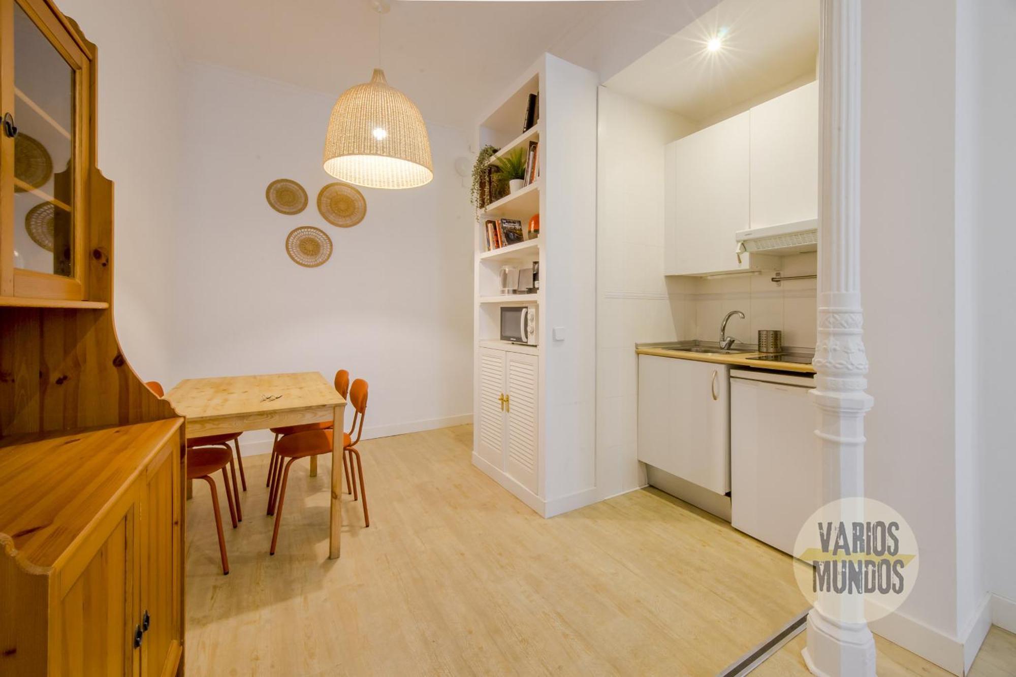 Beautiful Loft 3pax En Huertas-cortes *