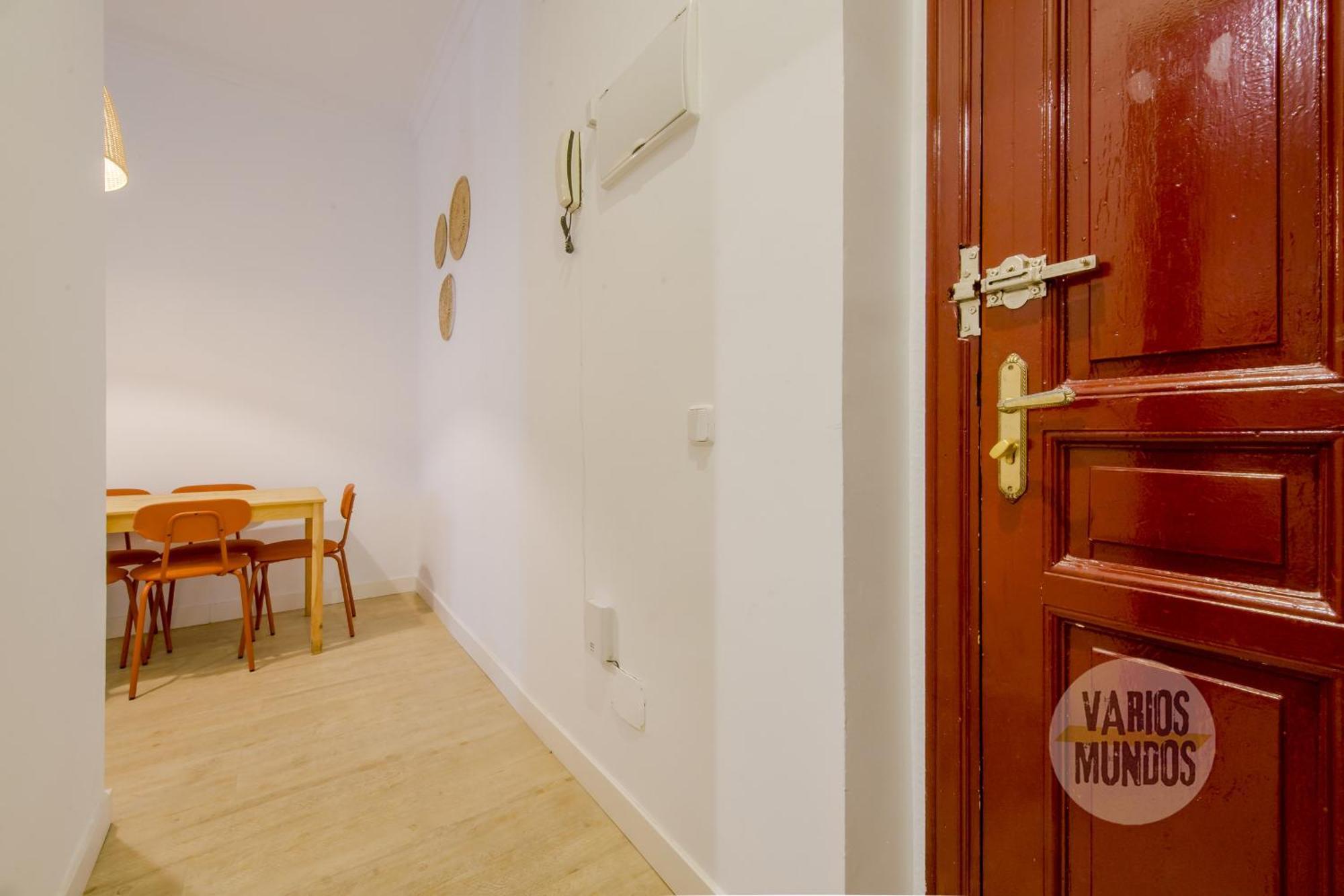 Beautiful Loft 3pax En Huertas-cortes