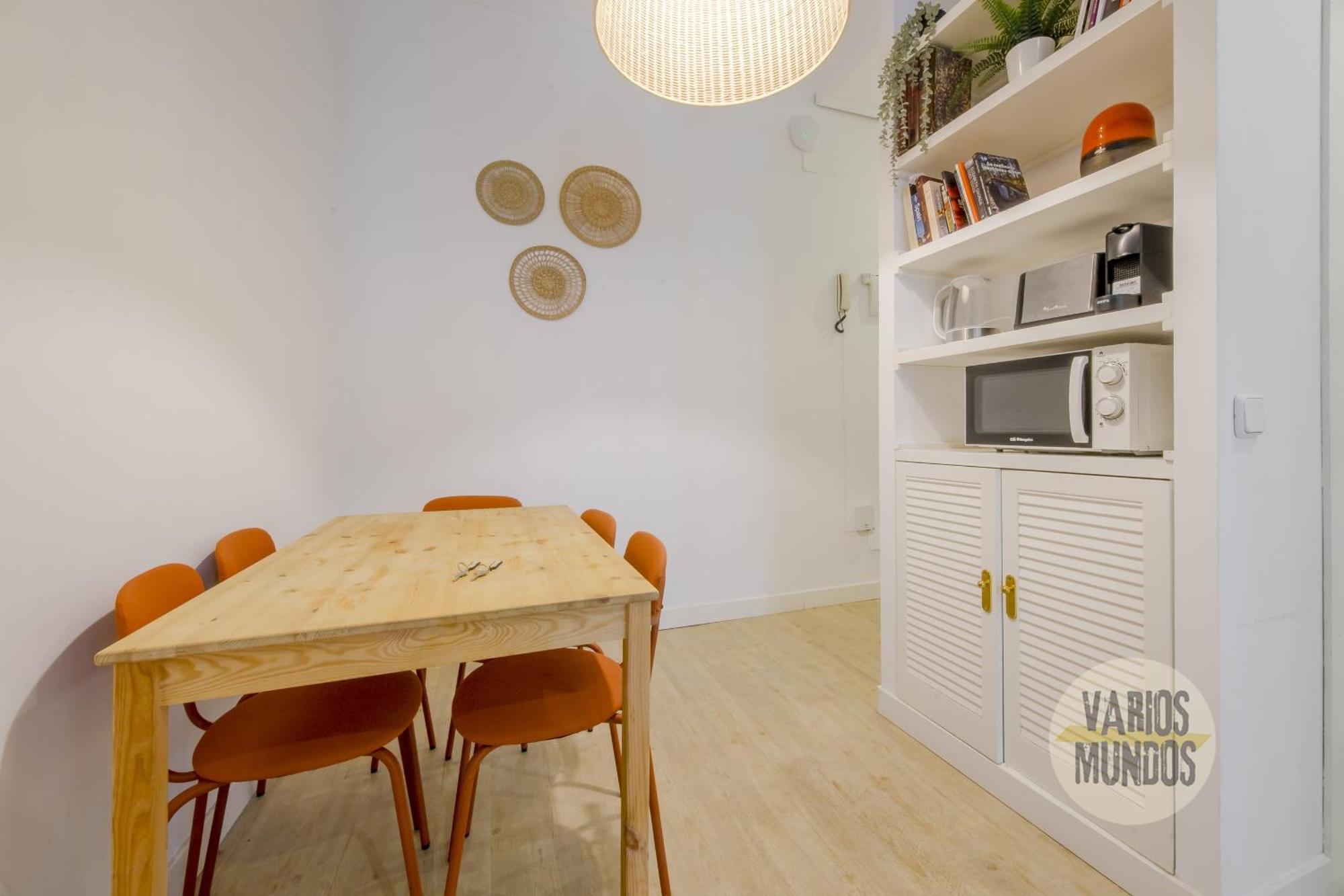 Beautiful Loft 3pax En Huertas-cortes Apartment *